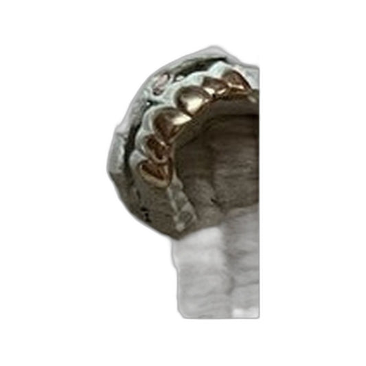 Julian's Gold Grill (2013)